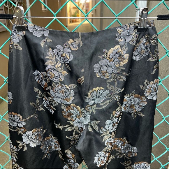 Cache Embellished Metallic Brocade Floral Pants 4 - Picture 13 of 15